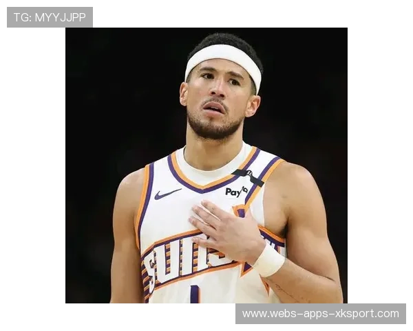 布克“控卫模式”成型!场均助攻飙升兼顾失误控制 布克“控卫模式”成型!场均助攻飙升兼顾失误控制