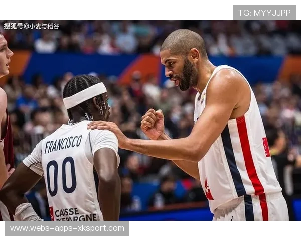 快船锋线轮换出问题,冬窗补强成当务之急 快船锋线轮换出问题,冬窗补强成当务之急